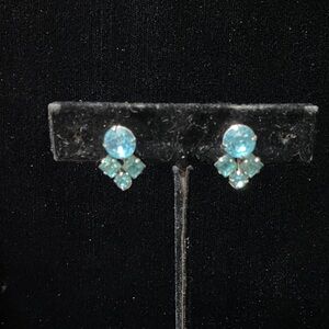 Vintage Blue rhinestone screw back Earrings